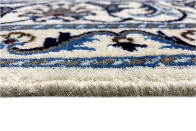 Nain (205x146cm) - German Carpet Shop