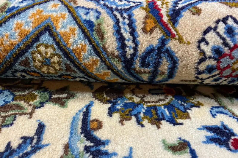 Keshan - Beige (315x201cm) - German Carpet Shop